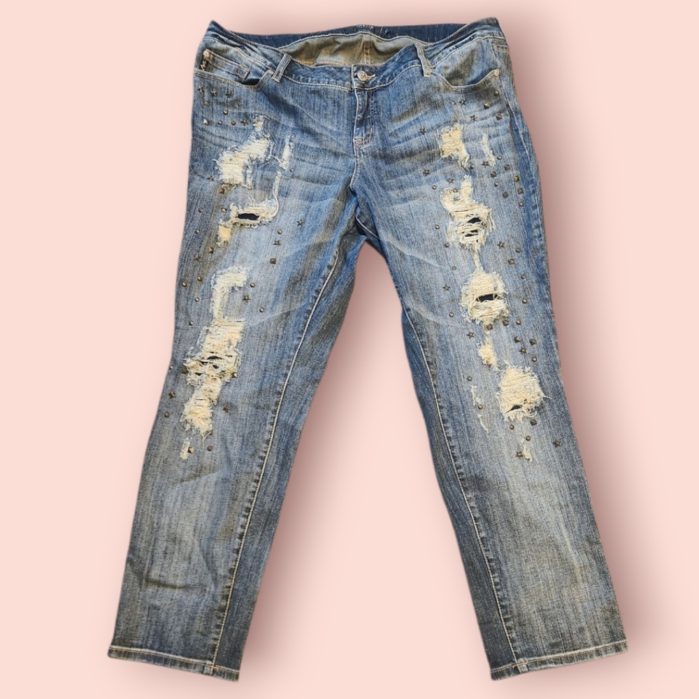 Torrid Premium Boyfriend Jeans 22 pyramid studs stars ripped 2015